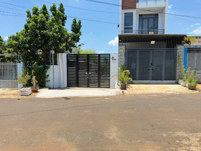 Bán Nhà riêng 494m² thổ cư 160m² giá 7.9 tỷ tại Đường Mạc Đĩnh Chi Phường Thành Nhất Thành phố Buôn Ma Thuột Đắk Lắk