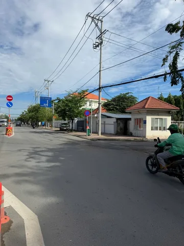 BÁN ĐẤT + NHÀ XƯỞNG - MẶT TIỀN ĐƯỜNG HUỲNH TẤN PHÁT - NHÀ BÈ - TPHCM