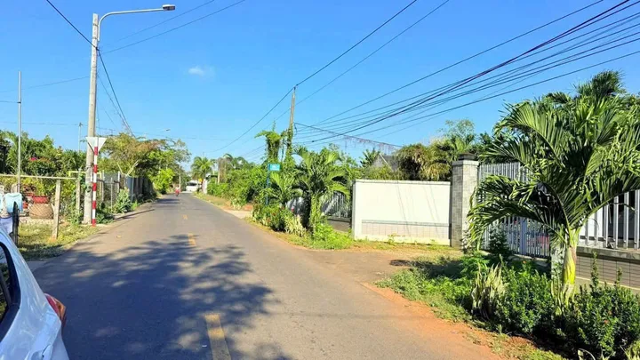 Bán 🏡 LÔ ĐẤT ĐẸP NGAY TRUNG TÂM THỊ TRẤN ĐẤT ĐỎ – CƠ HỘI ĐẦU TƯ GIÁ TỐT 🏡