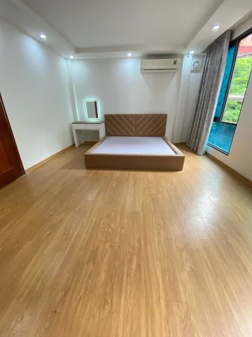 🏡 NGUYỄN CHÍNH - NHÀ DÂN XÂY - VIEW HỒ - AN CƯ LÝ TƯỞNG CHO GIA ĐÌNH
Bán Nhà riêng 50m² thổ cư 40m² giá 10.5 tỷ tại Phường Hoàng Mai Hà Nội