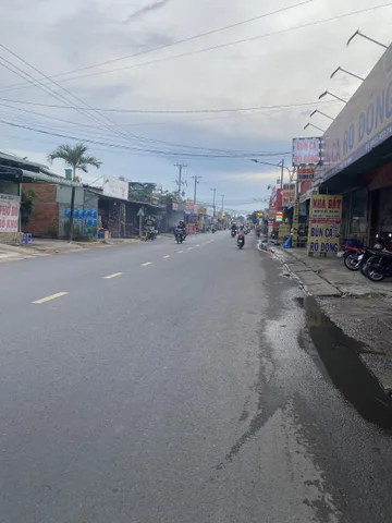 Bán giá 2.8 tỷ 10x30m 1/tl9 vô 100m, gần sát bên khu vực trung tâm mỹ hạnh