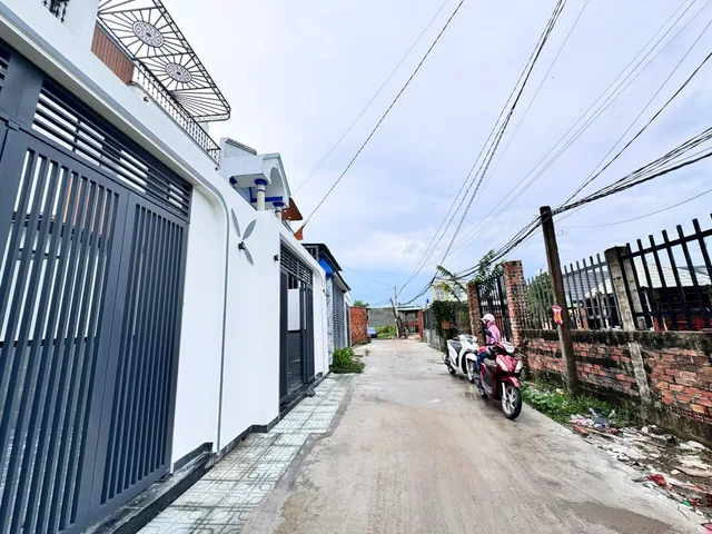 Bán Nhà riêng 90m² thổ cư 90m² giá 2.1 tỷ tại Xã Đức Hòa Đông Huyện Đức Hòa Long An