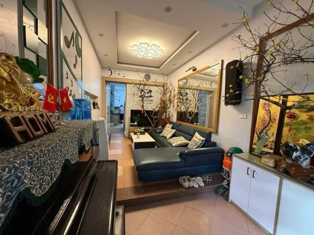 Bán nhà Trường Chinh - Ngã Tư Vọng – Giá 16.49 tỷ – DT 45m² x 5 tầng – phân lô đẹp, gần phố, kinh doanh