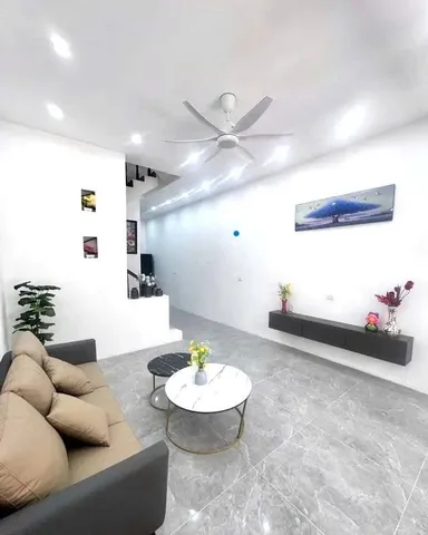 CẦN BÁN NHÀ ĐẸP DÂN XÂY CHU HUY MÂN, PHÚC ĐỒNG 62M²  3 TẦNG, NGÕ RỘNG, GẦN Ô TÔ!