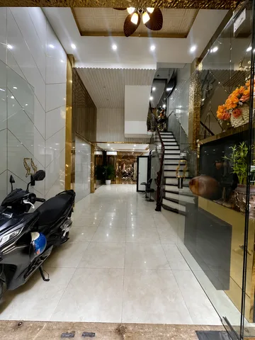 Phân Lô Nguyễn Chí Thanh- Ô Tô Tránh, Kinh Doanh | 40m2 6 Tầng | Gara Ô Tô, 2 Thoáng