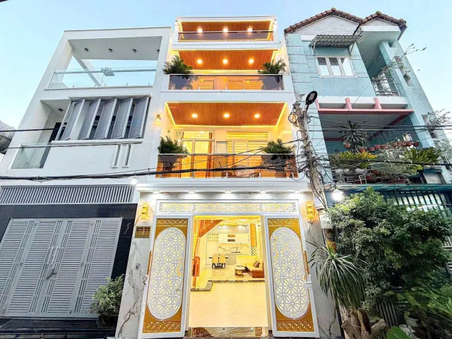 Lại thêm 1 căn chủ giảm 250tr Nhà 3 tầng 4pn sẵn sang tên ngay