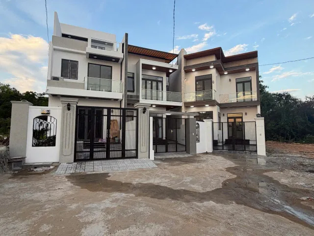 BÁN NHÀ LÊ NGÔ CÁT – KHU NHÀ Ở SÁT MẶT TIỀN 🏡 TP Huêz
❌ GIÁ BÁN : 3,7 Tỷ TL