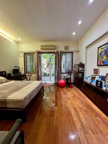 Bán nhà phân lô phố Nguyễn Lương Bằng, Đống Đa, 75m2, ô tô tránh, 43 tỷ