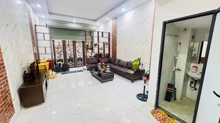 Cho thuê nhà ngõ 8 Phú Đô quận Nam Từ Liêm 60M x 4T giá 15 triệu
