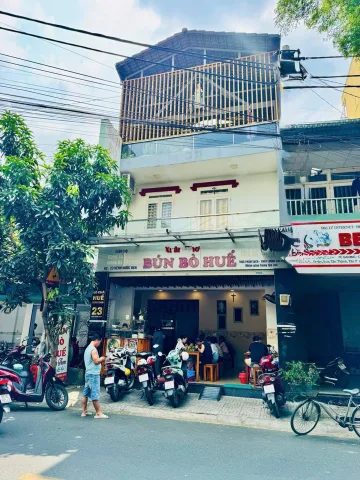 MẶT TIỀN KINH DOANH KÊNH NƯỚC ĐEN – 3 TẦNG – 71M² CÔNG NHẬN, THỰC TẾ SỬ DỤNG HƠN 100M² – GIÁ 11.7 TỶ