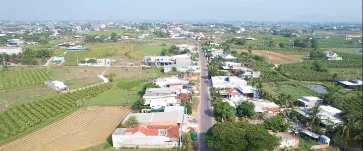 Ra gấp lô đất 1200m2. Đường nhựa kinh doanh. Liền kề cty. .Chợ. Trường Minh Thạnh - Dầu Tiếng -BD