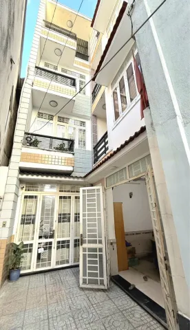 Nhà bán nguyễn đình chính 4 tầng hơn 5 tỷ, gần sân bay