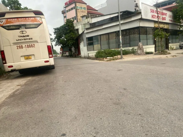 Bán đất lô góc khu phường cầu phương liễu quế võ nhìn golden park. Kinh doanh tốt. Diện tích 552m mặt tiền 29.7m hướng đông. Phường phương liễu tỉnh bắc ninh