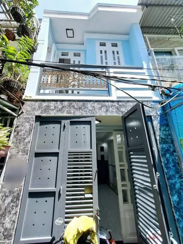 NHÀ BÁN HẺM 1041 ĐƯỜNG TRẦN XUÂN SOẠN P TÂN HƯNG Q7
DT : 4m x 11m
Kết Cấu: 1Trệt,1Lầu, 2PN 2WC Ban Công Nhà Còn Mới Dọn Vào Là Ở Ngay.
Gần Chợ Siêu Thị Trường Học..vv
Thuận Tiện Duy Chuyển Qua Q8 Q1 5Ph
Pháp Lý Sổ Hồng Riêng, Hoàn Công
GIÁ : 2ty TL 