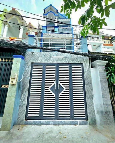 kẹt tiền bán gấp nhà hẻm, 1 trệt 2 lầu, 4PN,3wc, diện tích 45,5m2 tại xã Nhà Bè, HCM. Liên Hệ: 0559371035 Bảo Ngọc