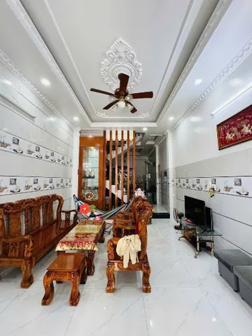 Bán nhà 3 tầng chính chủ 50m2 sân thượng ngay tỉnh lộ 10 giáp ranh bà hom quận 6 , An dương vương