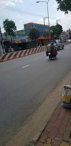 cần bán mặt tiền có nhà kho Đường Phú Lợi cách ngã 3 rẻ NTMK khoảng 50m