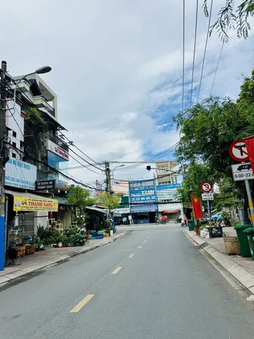 BÁN NHÀ MẶT TIỀN KINH DOANH PHƯỚC BÌNH SÁT NGAY ĐỖ XUÂN HỢP - CHỈ 12.x Tỷ