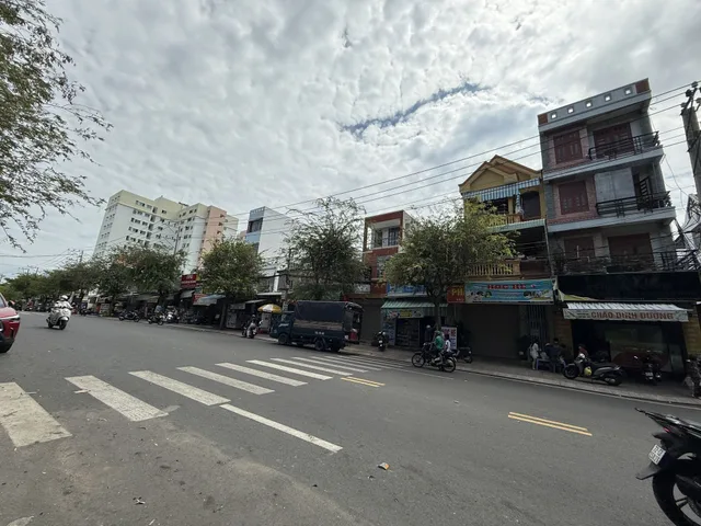 🔥 SIÊU PHẨM CĂN GÓC: 2 MẶT TIỀN KINH DOANH NGUYỄN HỮU CẢNH P. THẮNG NHẤT – 4 TẦNG 6PN VUÔNG VỨC – SẴN DÒNG TIỀN 20 TR/THÁNG – GIÁ 11.5 TỶ 🔥