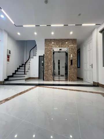 Đại từ, Hoàng Mai, 6 tầng thang máy, mới, đẹp, view hồ, 50m2, 9.5 tỷ