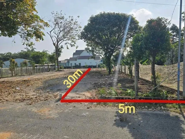 Chủ cần tiền trả nợ cho con nên bán gấp lô đất 150tr giá 245tr mặt tiền đường nhựa ở BÌnh Dương