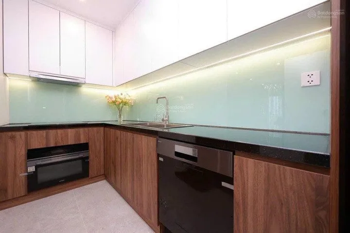 Cần bán căn hộ chung cư Grand Sunlake