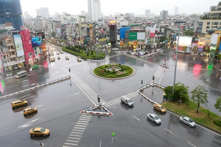 Mặt phố ngã 6 Ô Chợ Dừa 💥 Tòa nhà văn phòng 9 tầng thang máy mới – Lô góc 80m2 tầm 5x tỷ