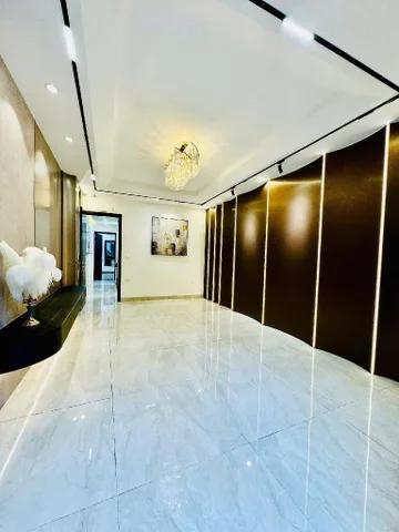 Mặt phố khu Hoàng Cầu 💥 Kinh đô thời trang sầm uất – Tòa nhà 6 tầng thang máy – 62m2 tầm 3x tỷ