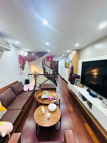 Nhà Đội Cấn Ba Đình, Dân Xây 46m2 5 Tầng, Full Nội Thất | Trước Nhà Thoáng Vĩnh Viễn