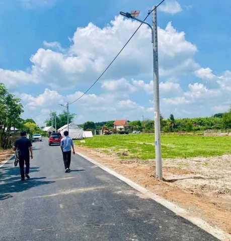 Bán Đất 300m2, có thổ cư 200m, nằm gần Chợ Thái Bình, Xã Minh Thạnh, Dầu Tiếng, Bình Dương cũ mà giá chỉ hơn 500 triệu
