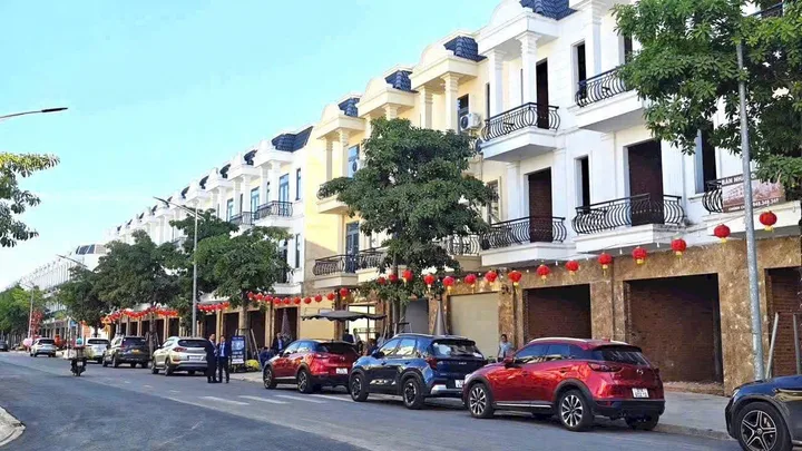 🏡 NHÀ PHỐ TRUNG TÂM – CHỈ TỪ 700tr SỞ HỮU NGAY