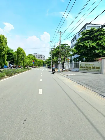 BÁN NHÀ PHƯỚC BÌNH, QUẬN 9 - 107M2 - MẶT TIỀN ĐƯỜNG 14 - CẠNH THE GLOBAL CITY - GIÁ 8.9 TỶ