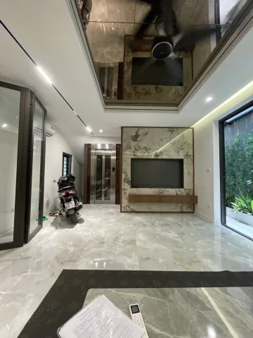 Cần bán gấp nhà Hoàng Văn Thái, 54m. 6 tầng thang máy. Nhà vị trí cực đẹp, khu phân lô quân đội, 5m ra oto tránh,  giá bán nhanh 12,95 tỷ, sổ sẵn gd ngay, k quy hoạch