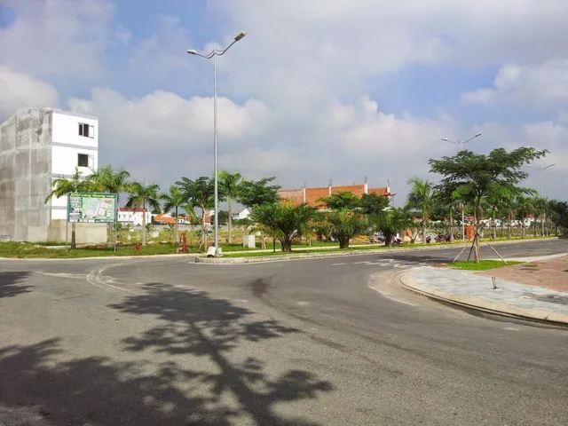 Bán lô mặt tiền Phùng Hưng 45m sát sân bay Long Thành 5km giá 18triệu/m2-Sổ riêng từng nền