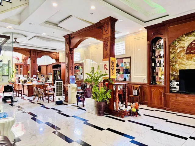 BÁN BIỆT THỰ BÌNH THỌ - ĐẶNG VĂN BI - GẦN GA METRO - 8x22 170M2 - CHỈ 12 TỶ (9c.24)