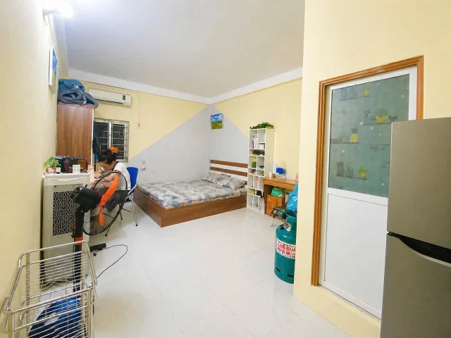 Cho Thuê CHDV Trần Hữu Tước - Nam Đồng 70M² 8 Tầng 17 Phòng kk - Thang Máy - Mặt Ngõ Ô Tô - Khai Thác Dòng Tiền Ổn Định