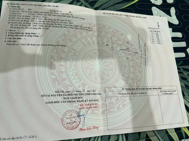 Bán nhanh lô đất đẹp ở trục chính thôn 2 . Phường ea