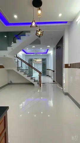 Ngộp bán gấp trong tuần 70m2, nhà MT hẻm 47 Trường Lưu, P. Long Trường, Quận 9