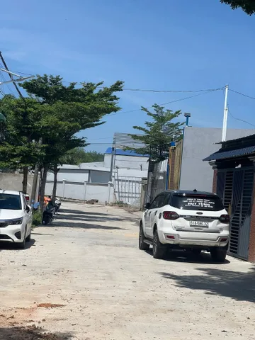 Đất mặt tiền đường nguyễn văn khạ