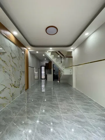 Tỉnh Lộ 10 - Bình Trị Đông 

Nhà mới 2 mặt hẽm thoáng 28m2 

SHR  HxH 3.7 tỷ