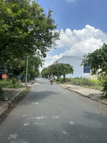 Bán đất mt đờng số 5A, kdc An Phú Tây Bình Chánh