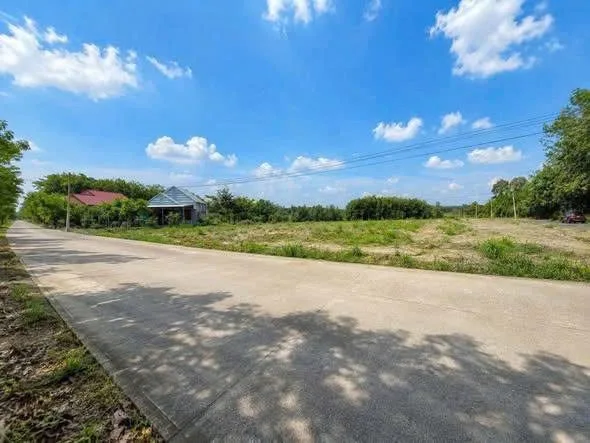 chủ cần bán nhanh miếng đất gần 200m thổ cư sát bên trường tiểu học