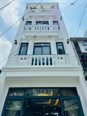 Căn mặt tiền 57,7m2 giá 4 tỷ 150 triệu đường Cửu Long, phường 2, Tân Bình, sổ hồng riêng.
