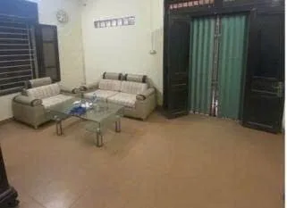 Cho thuê nhà riêng ngõ 42 Đường Thành Công,  Ba Đình, Hà Nội
Diện tích ; 40m2 x 3 tầng, 
Gồm 2pn 3vs -13,5tr/1tháng