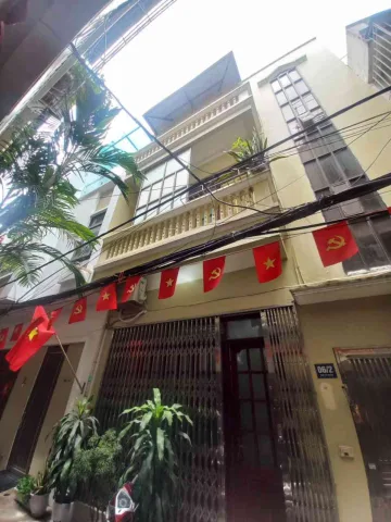 Chỉ 11 tỉ sở hữu ngay nhà phân lô cán bộ Ngô Thì Nhậm 51m2, mt 6.4m
