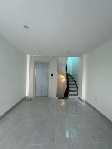 Bán Nhà Đống Đa, Gần Trần Quý Cáp 40m2 6 Tầng | Thang Máy, Lô Góc | Vài Bước Ra Ô Tô