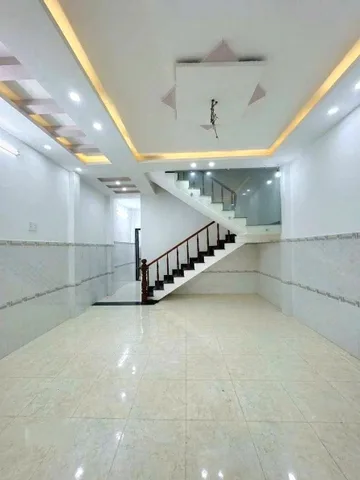 BÁN NHÀ ĐẸP CẠNH TÂ.N KỲ TÂN QUÝ - HẺM XE HƠI - 4PN - ( 5X16M )