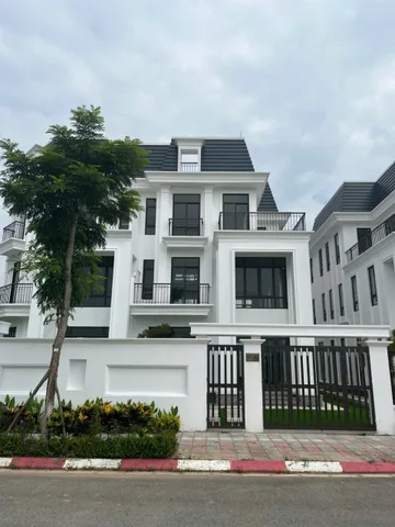 Biệt thự song lập 201m2 mặt tiền 10m gần công viên, giáp lô góc 14,2 tỷ