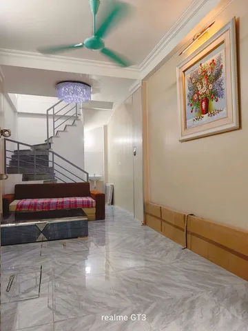 Cho Thuê Nhà Ngõ 103 Phú Diễn - Bắc Từ Liêm 40M² 5 Tầng 5 Ngủ - Full Nội Thất - Giá Thuê 10tr