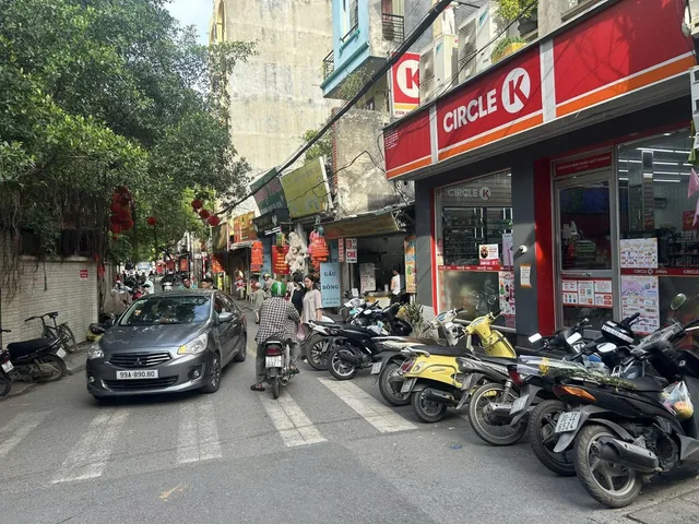 Cho Thuê Nhà Ngõ 58 Lê Văn Hiến - Đông Ngạc 42M² 4 Tầng 6 Ngủ - Kinh Doanh Đa Dạng - Giá Thuê 15tr
